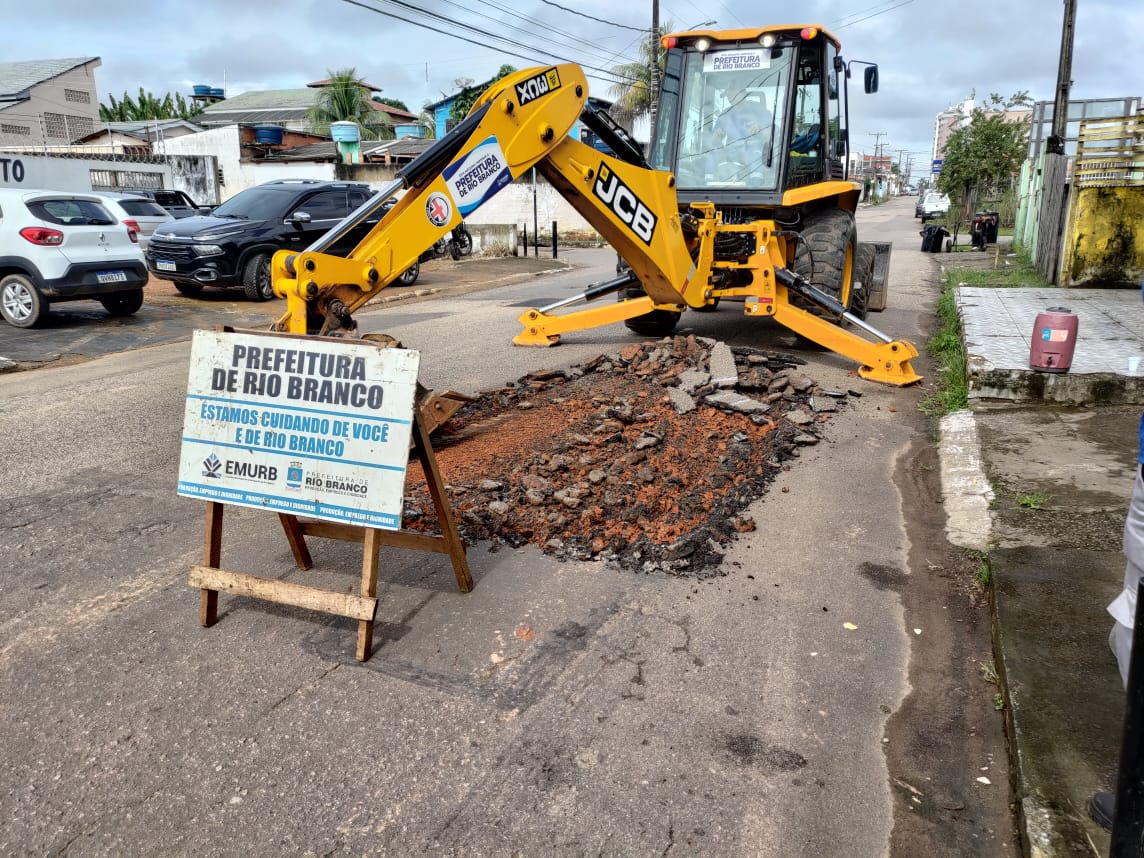 RECAPEAMENTO DA RUA MAJOR LADISLAU FERREIRA