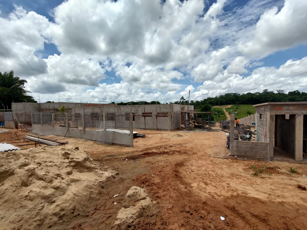 OBRA DE CONSTRUÇÃO DE UNIDADE BÁSICA DE SAÚDE PORTE II NO BAIRRO PANORAMA